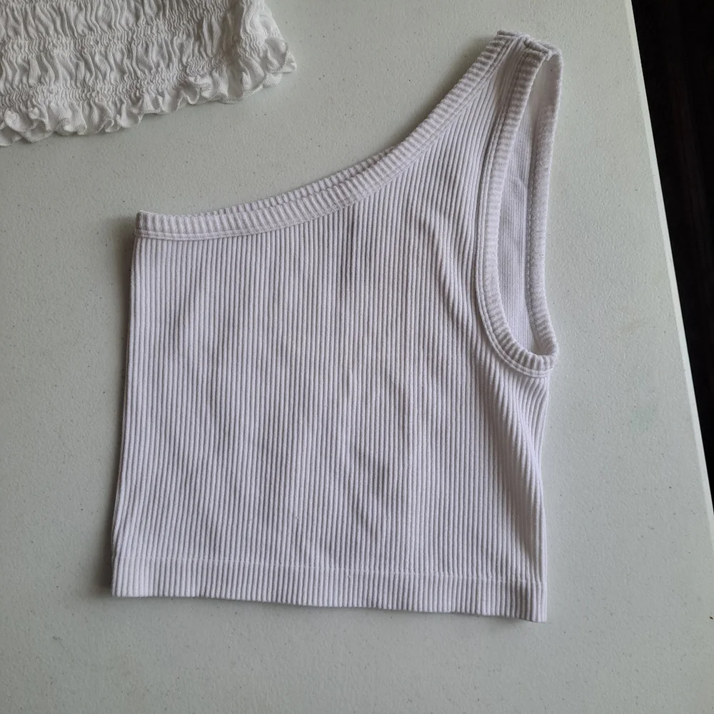 White 4 Tops Bundle - Picture 6 of 12